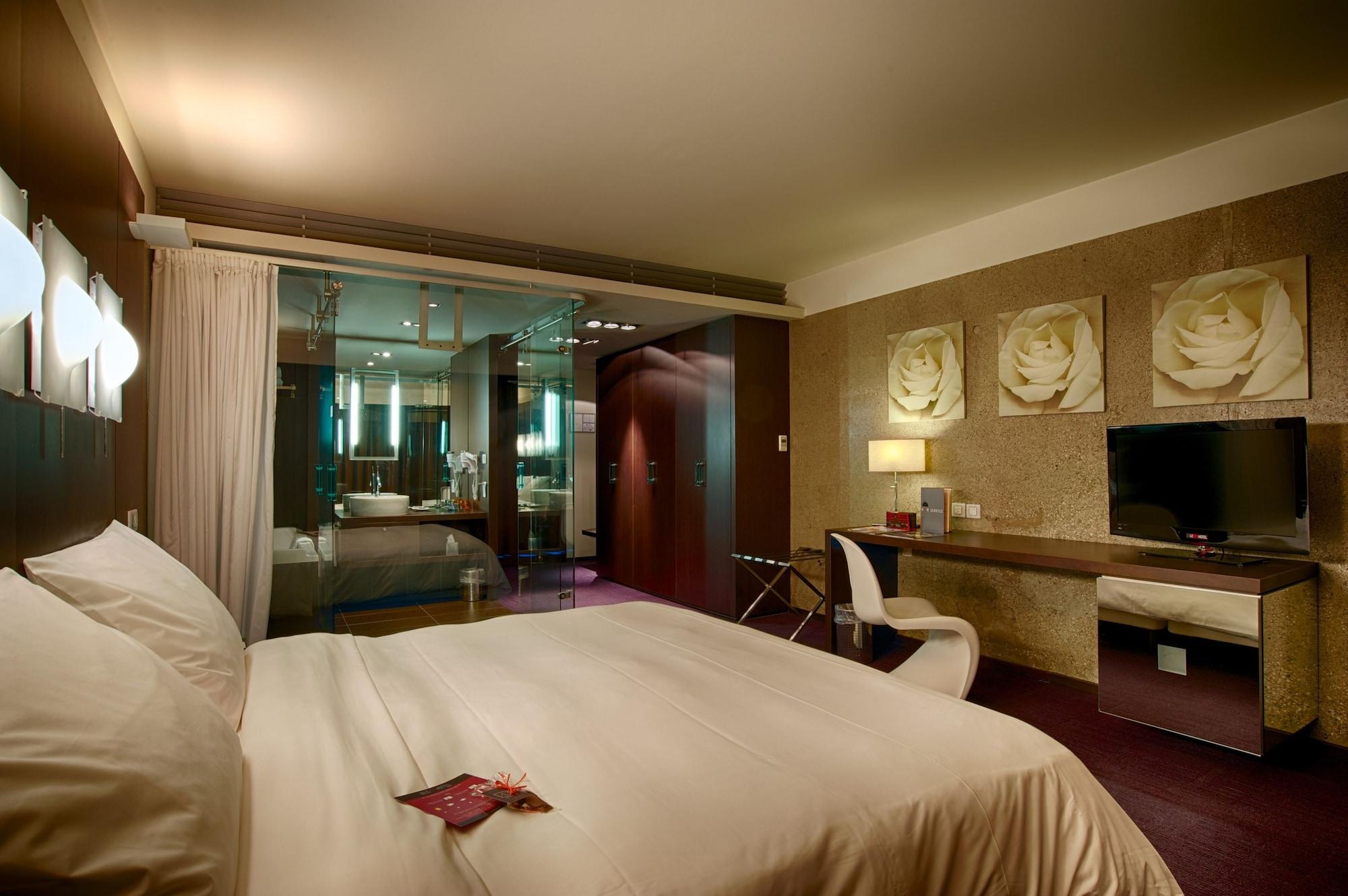Le Rex Hotel Tarbes Ngoại thất bức ảnh