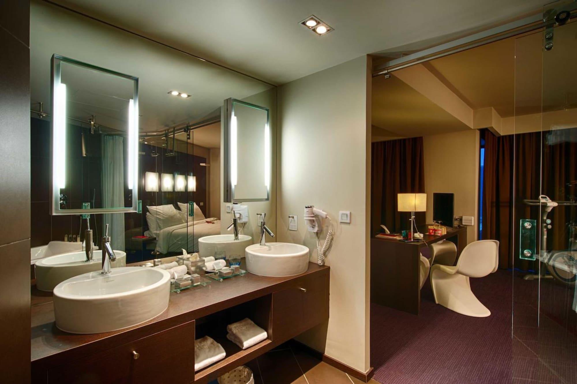 Le Rex Hotel Tarbes Ngoại thất bức ảnh