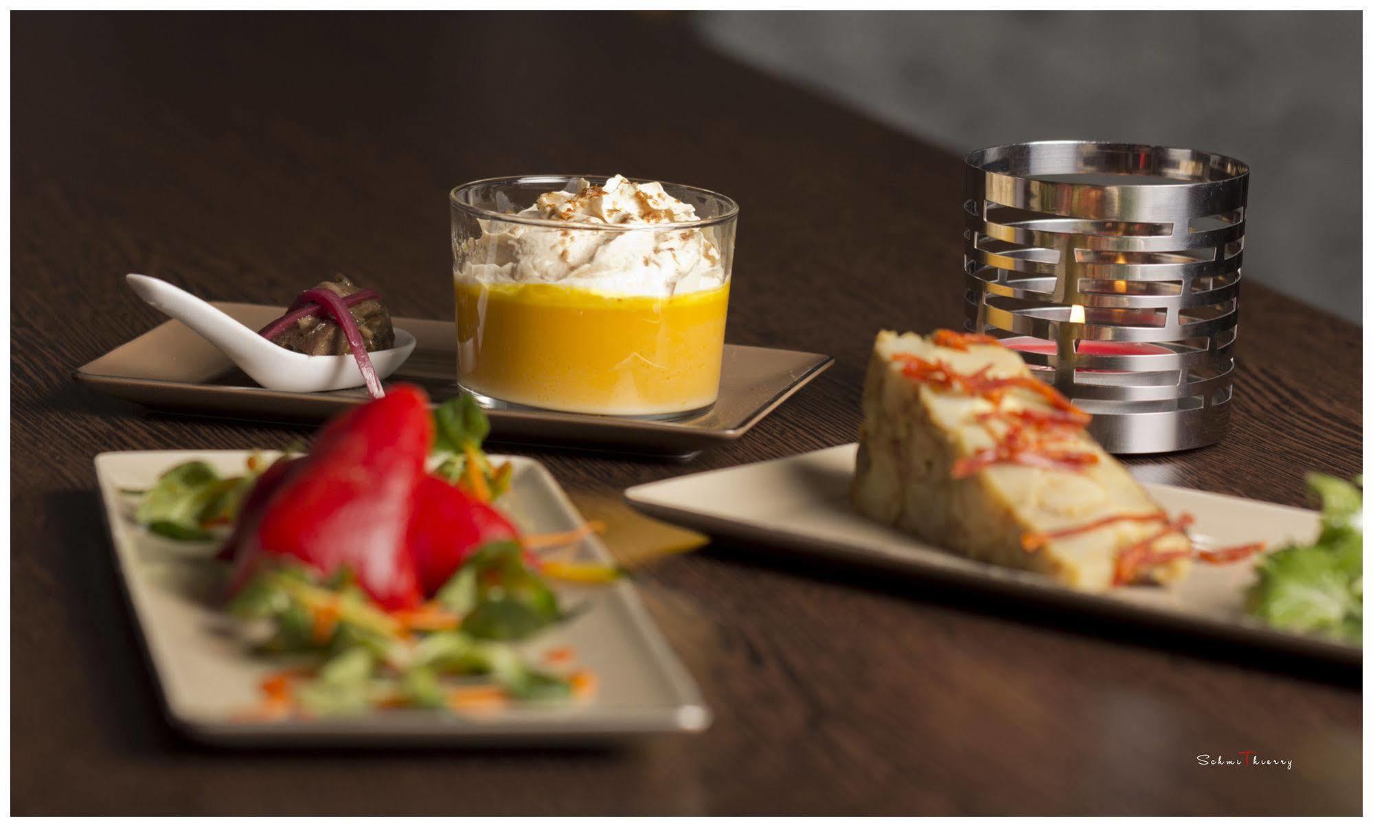 Le Rex Hotel Tarbes Ngoại thất bức ảnh