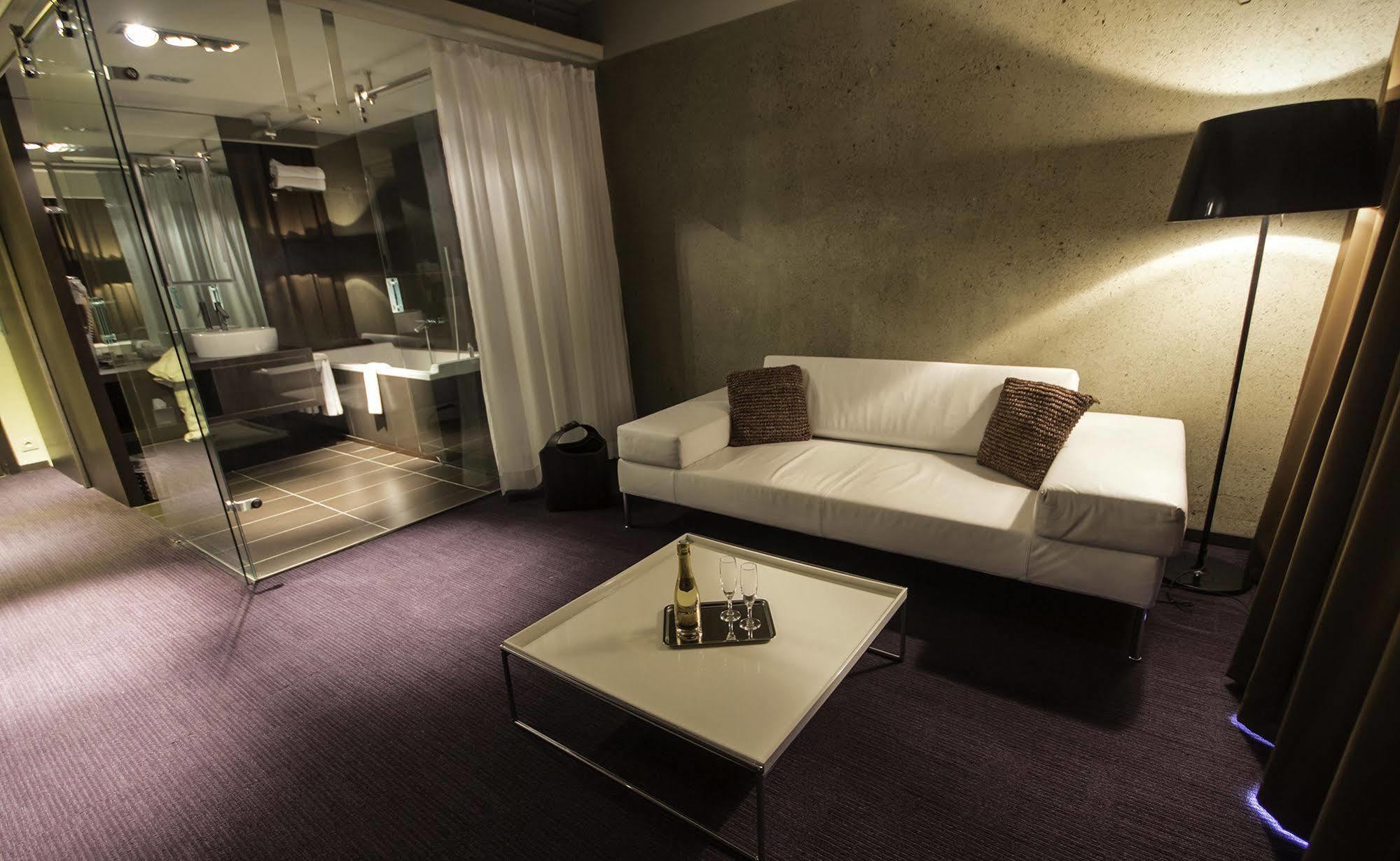 Le Rex Hotel Tarbes Ngoại thất bức ảnh