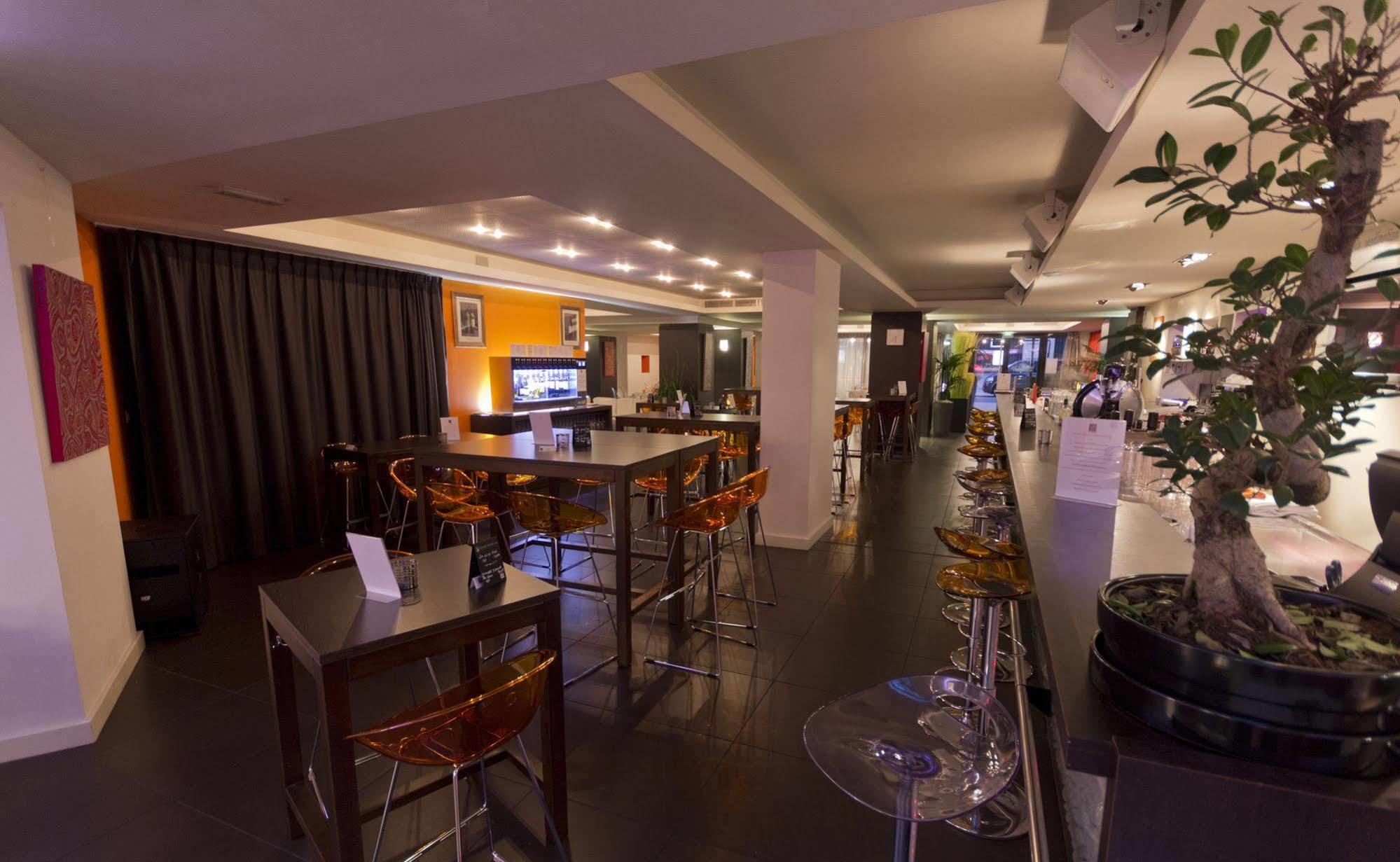 Le Rex Hotel Tarbes Ngoại thất bức ảnh